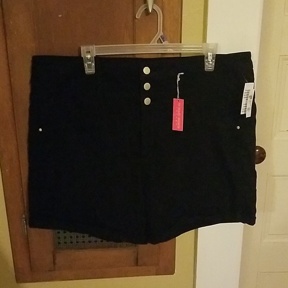 Brand new high waisted shorts